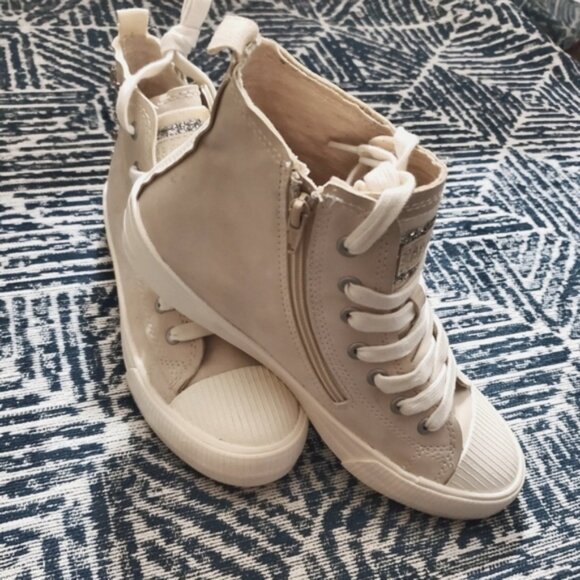 *Limited Edition Zara Girl Hightop Suede Sneakers- Size 38 Adults or Youth 6.… - Picture 7 of 10